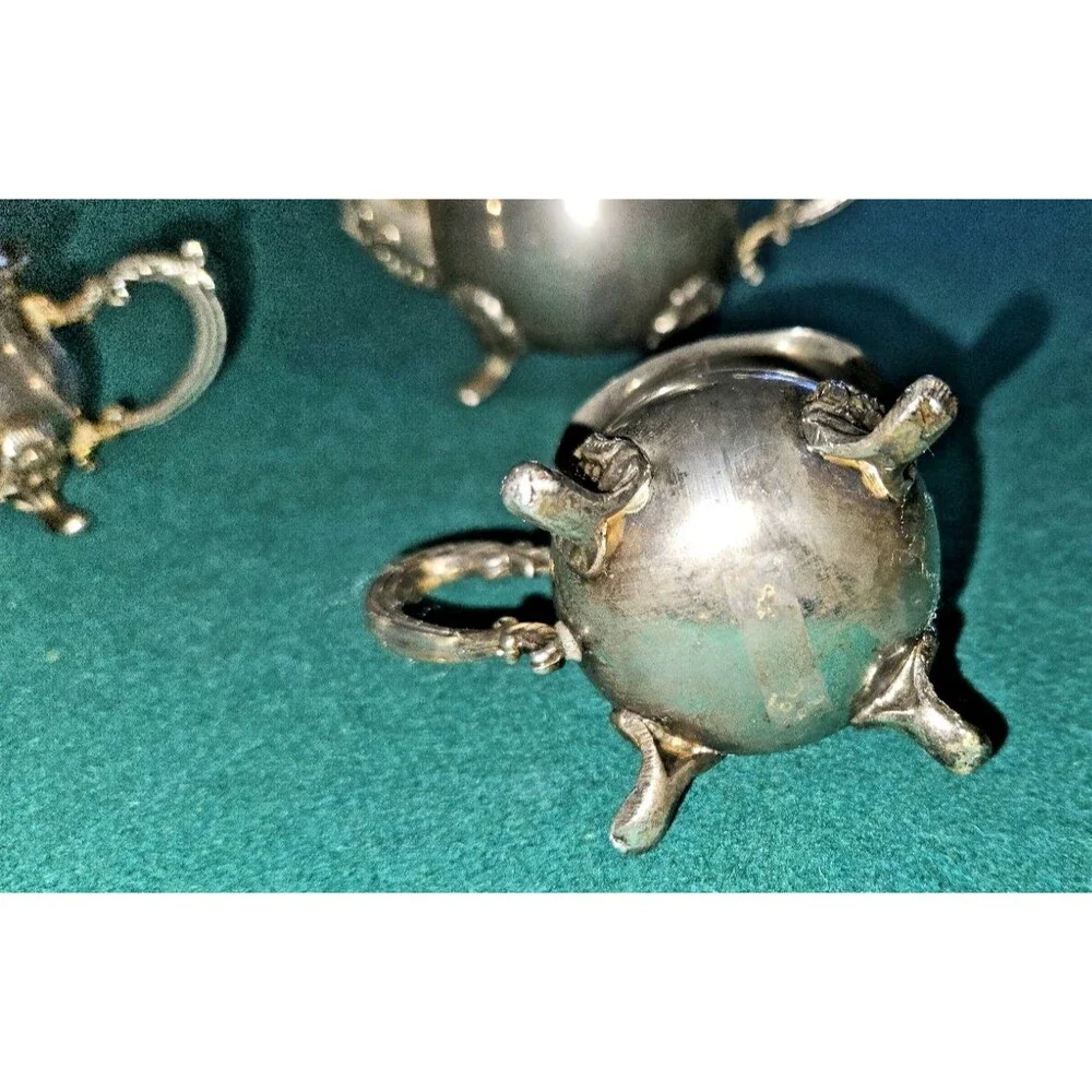 Vintage International Silver Company Silverplate Tea Set 3 Piece pot sugar